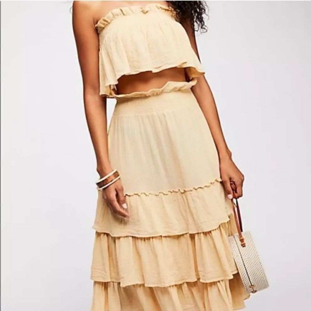 PRICE DROP! 💫💥🧡 FREE PEOPLE Maxi Butter Yellow Tiered Skirt And Top